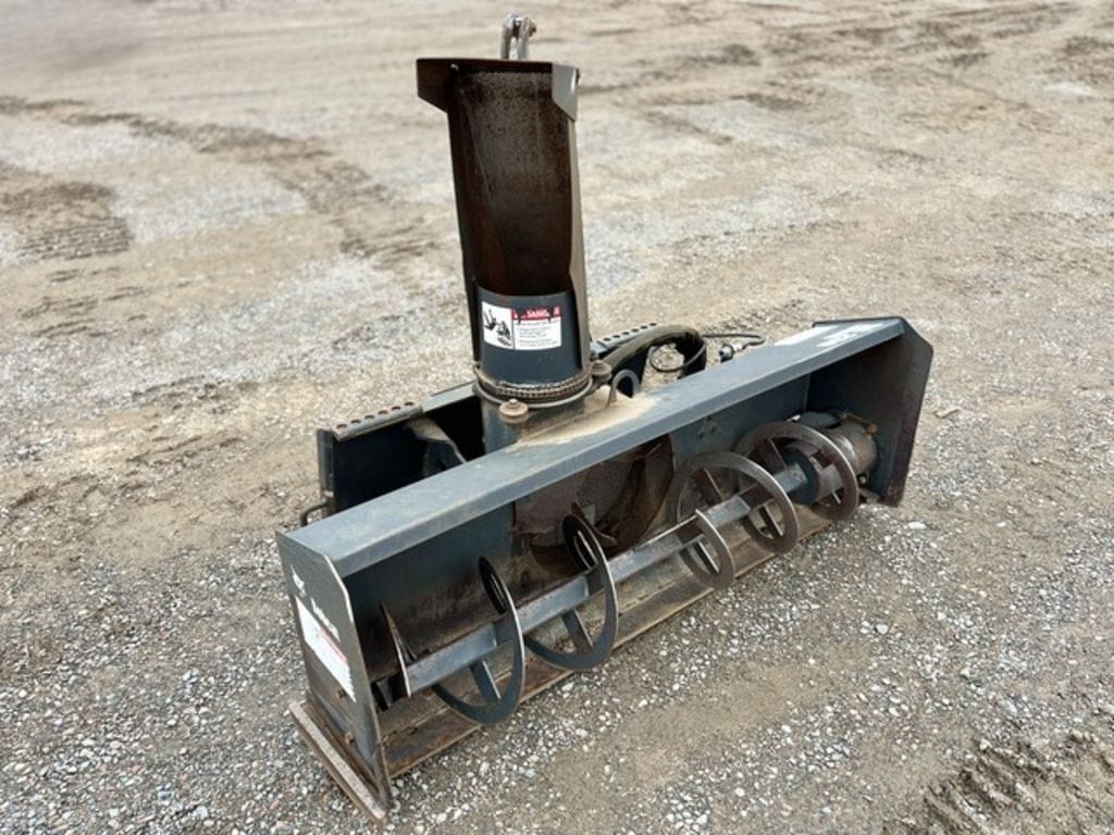 2003 Bobcat SB200 Equipment Image0