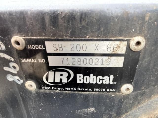 Image of Bobcat SB200 equipment image 4