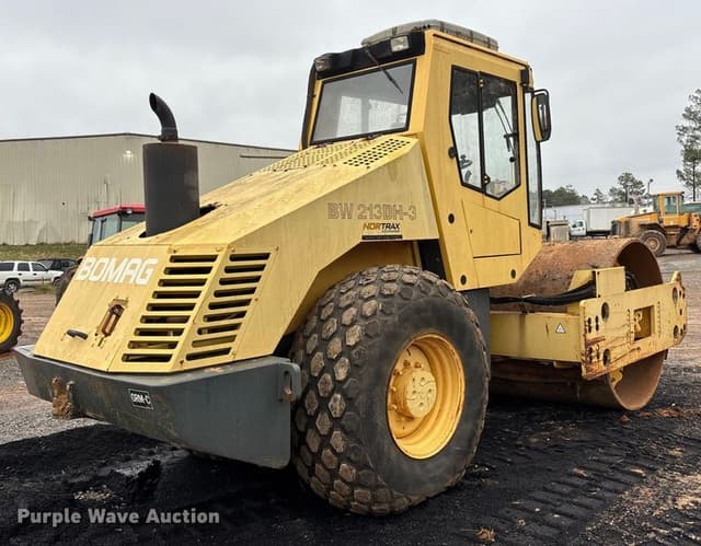Image of Bomag BW213DH-3 equipment image 4