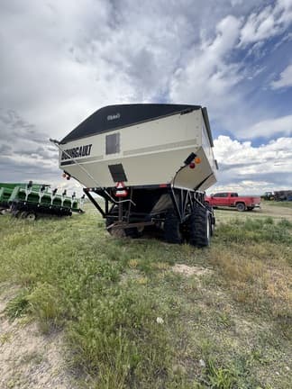 Image of Bourgault 1100 equipment image 4