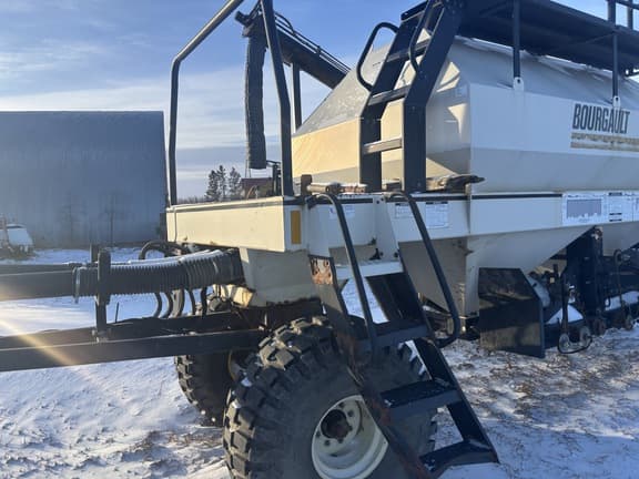 Image of Bourgault 5710 equipment image 4