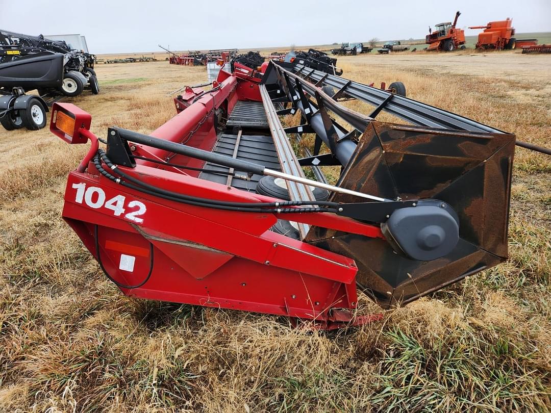 Image of Case IH 1042 Primary Image