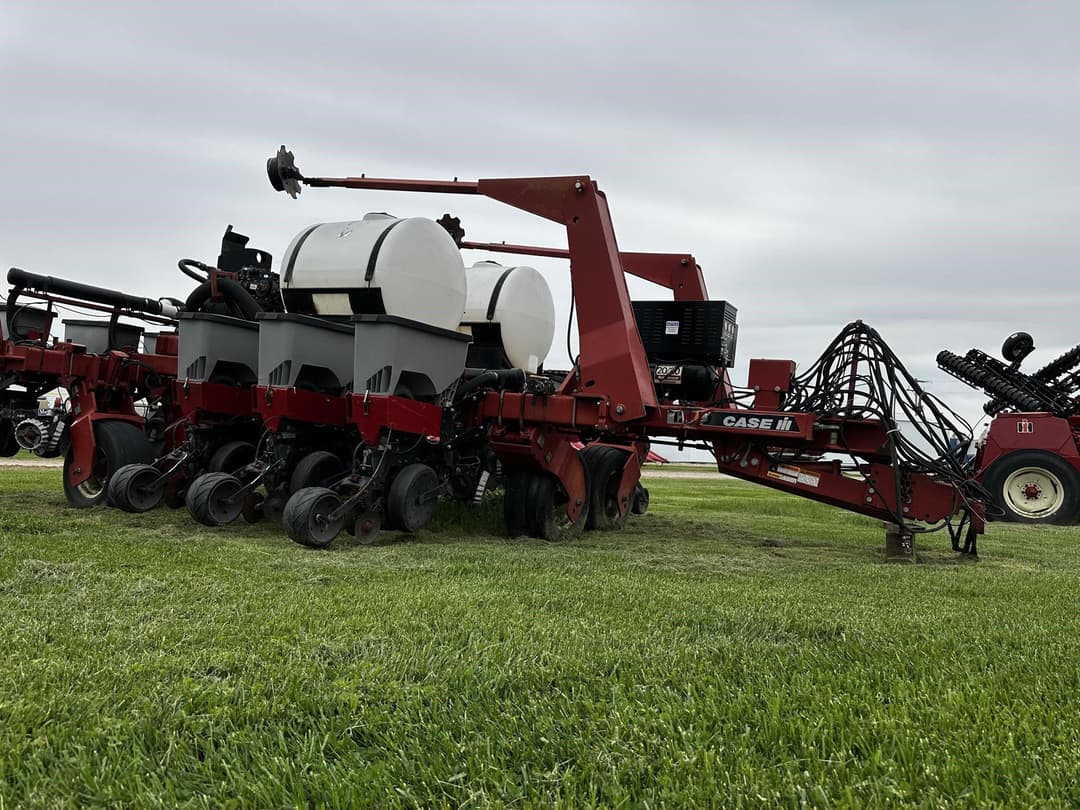 Image of Case IH 1200 Primary image