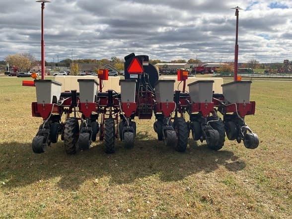 Image of Case IH 1200 equipment image 3