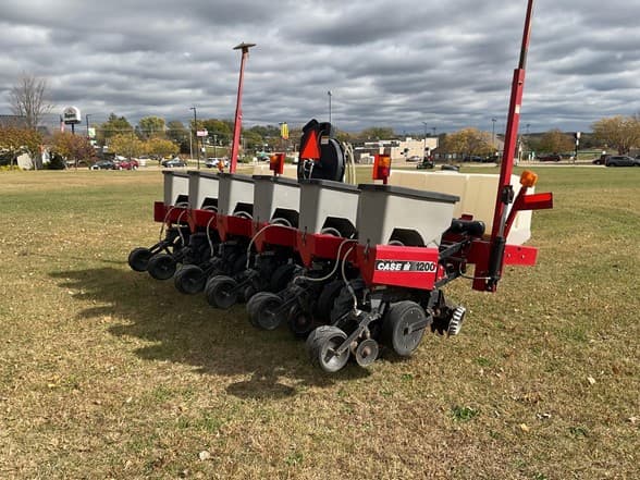 Image of Case IH 1200 equipment image 4