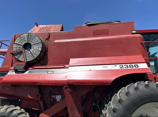 Image of Case IH 2388 equipment image 2