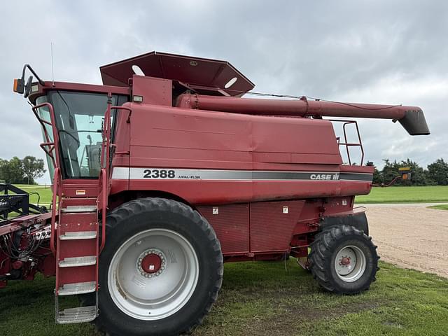 Image of Case IH 2388 equipment image 1