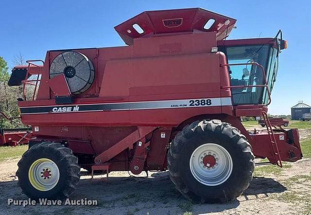 Image of Case IH 2388 equipment image 3