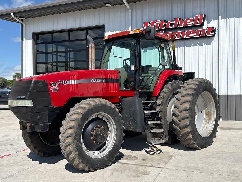 Image of Case IH MX210 Primary image