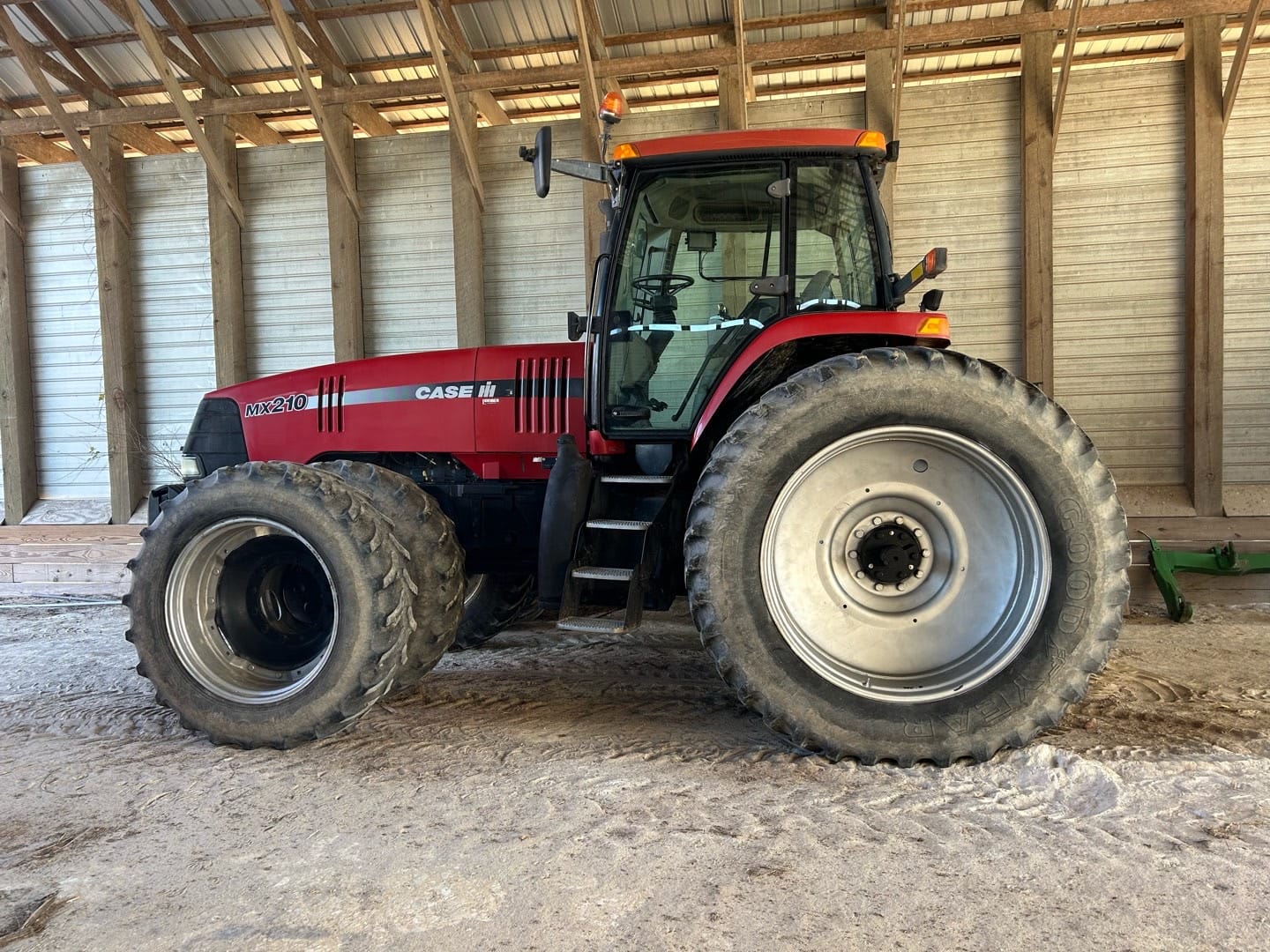 Main image Case IH MX210