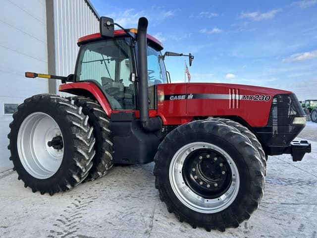 Image of Case IH MX230 equipment image 1
