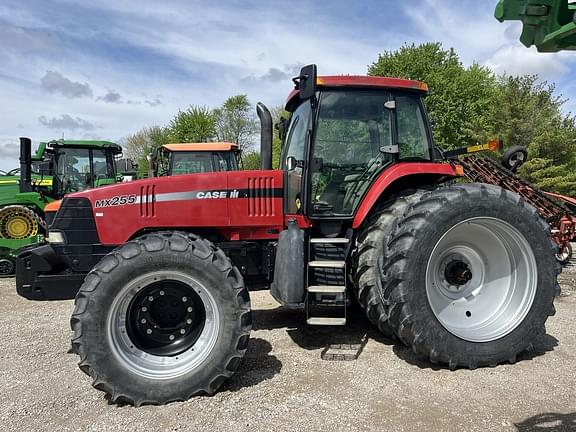 Image of Case IH MX255 equipment image 1