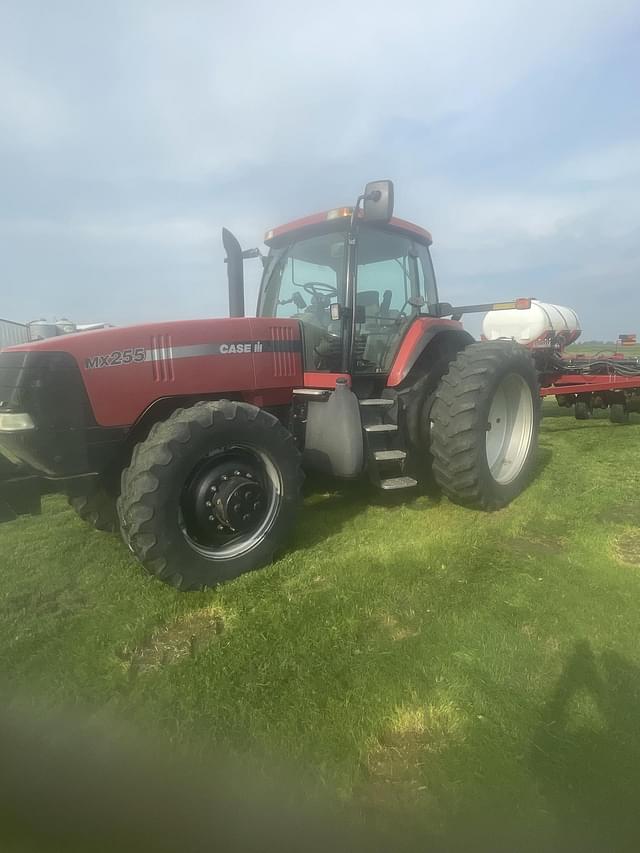 Image of Case IH MX255 equipment image 3