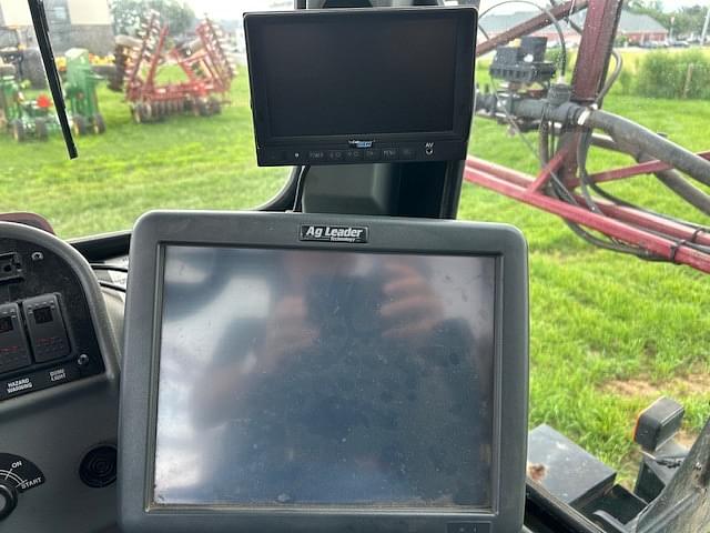 Image of Case IH SPX3200 equipment image 4