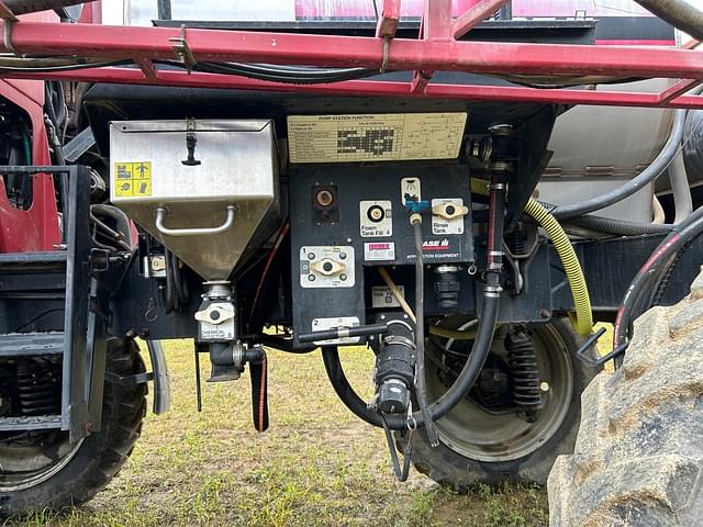 Image of Case IH SPX3200 equipment image 4