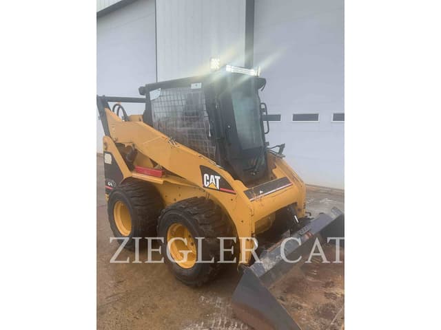 Image of Caterpillar 242B equipment image 1