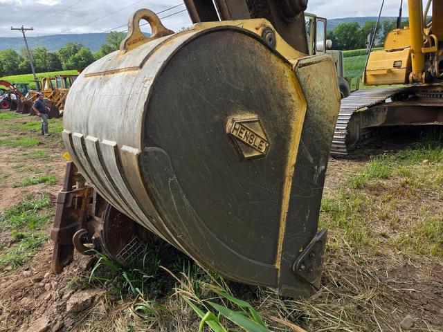 Image of Caterpillar 345BL equipment image 4