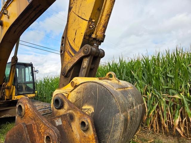 Image of Caterpillar 345BL equipment image 3