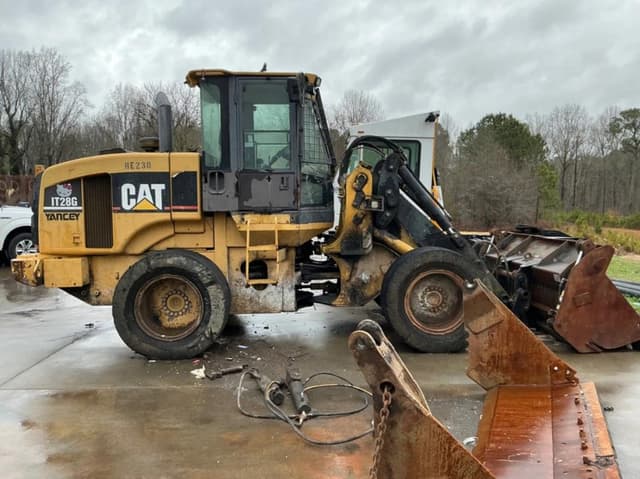 Image of Caterpillar IT28G equipment image 4