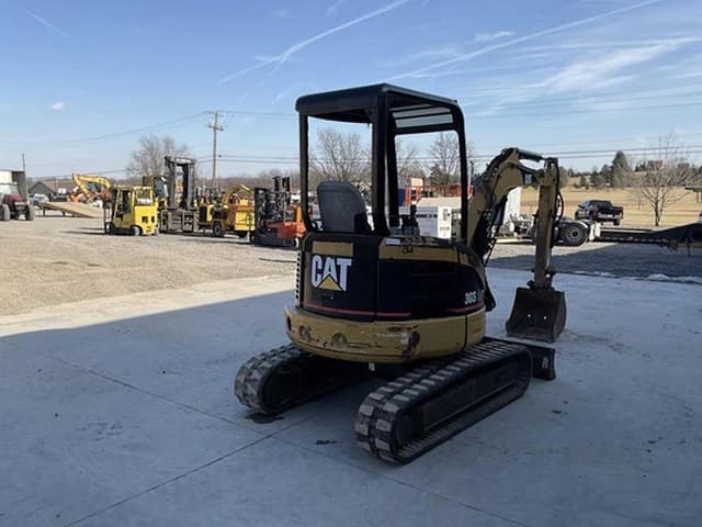 Image of Caterpillar 303CR equipment image 4