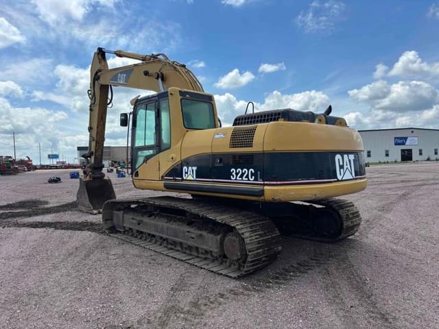 Image of Caterpillar 322CL equipment image 3