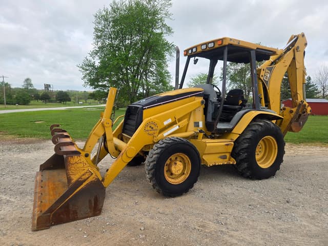 Image of Caterpillar 420D equipment image 3