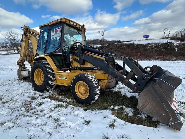 Image of Caterpillar 430D equipment image 3