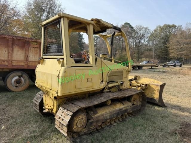 Image of Caterpillar D5G equipment image 2