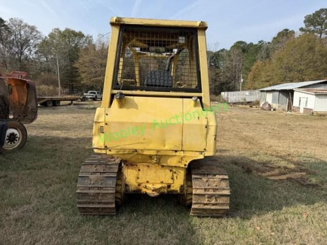 Image of Caterpillar D5G equipment image 3