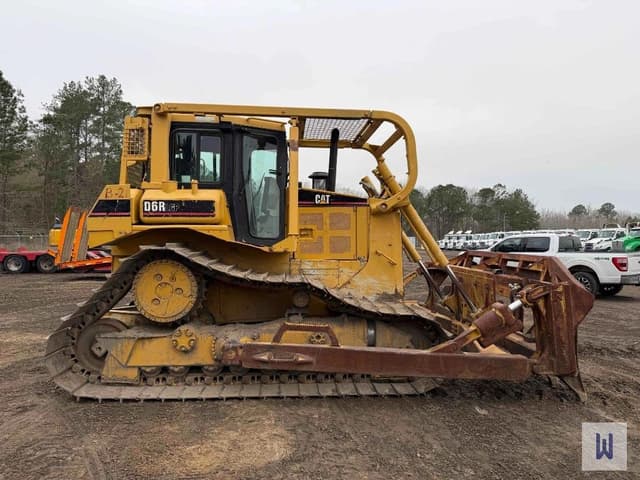 Image of Caterpillar D6R LGP equipment image 4