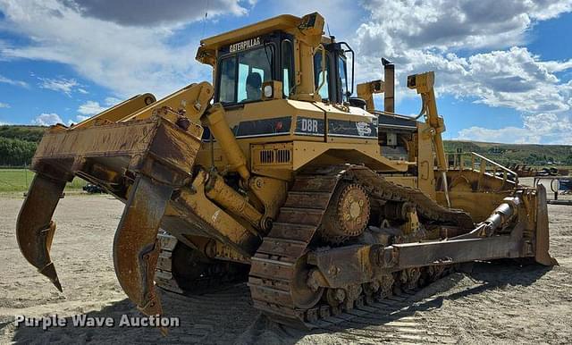 Image of Caterpillar D8R equipment image 4