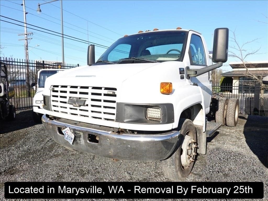 2003 Chevrolet C5500 Equipment Image0