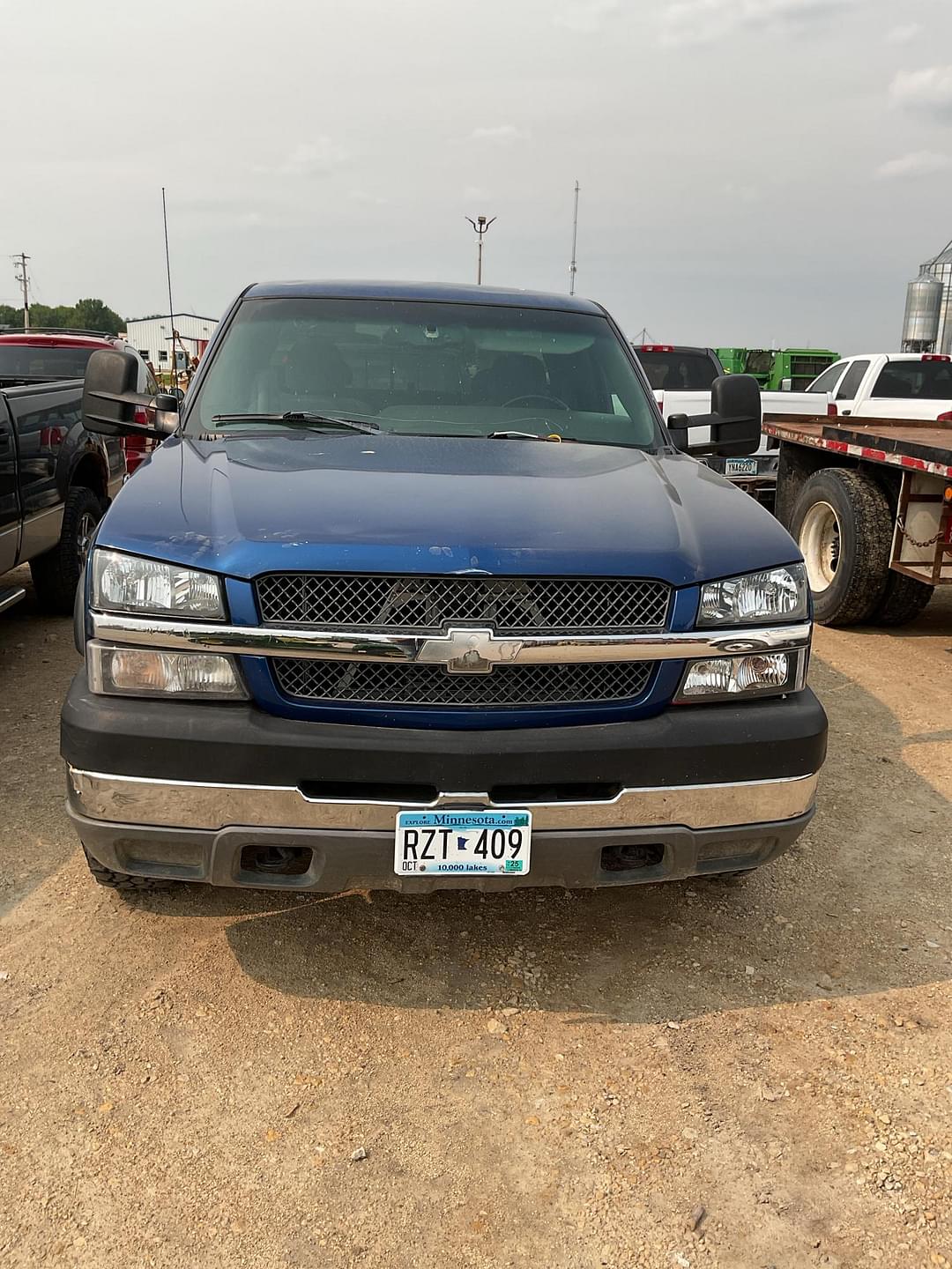 Image of Chevrolet Silverado Primary image