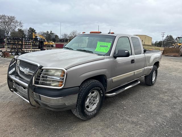 Image of Chevrolet 1500 equipment image 2