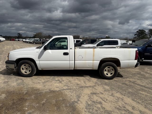 Image of Chevrolet 1500 equipment image 4