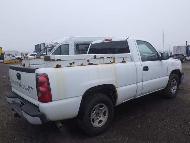 Image of Chevrolet 1500 equipment image 2