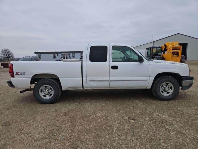 Image of Chevrolet 1500 equipment image 4