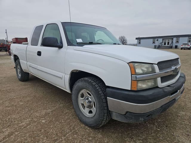 Image of Chevrolet 1500 equipment image 3