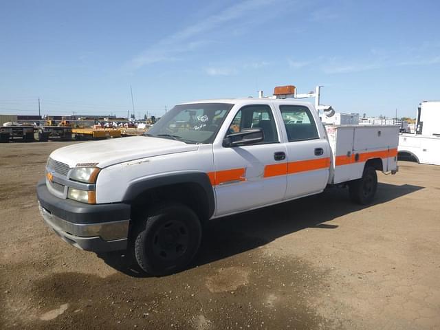 Image of Chevrolet 2500 equipment image 1