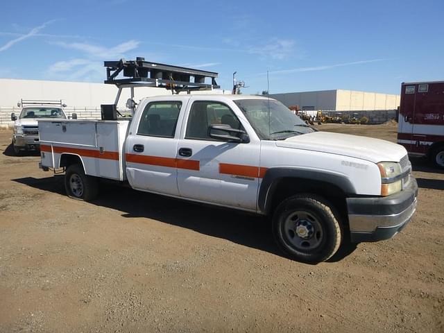 Image of Chevrolet 2500 equipment image 1