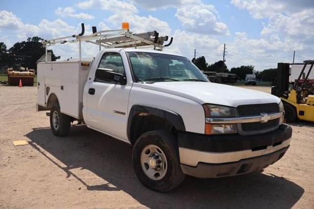 Image of Chevrolet 2500 equipment image 1