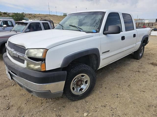 Image of Chevrolet 2500HD equipment image 4