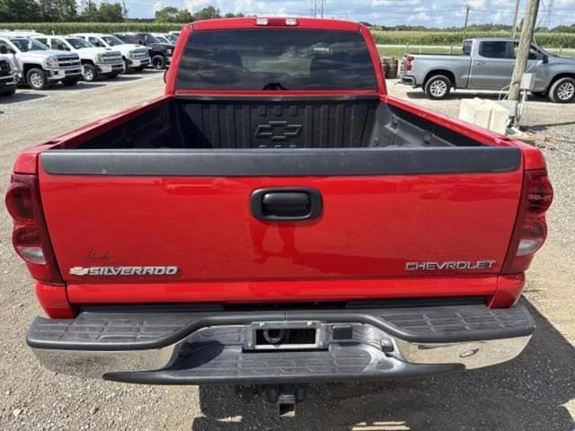 Image of Chevrolet 2500 equipment image 3