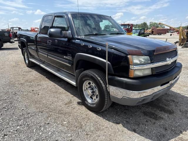 Image of Chevrolet 2500HD equipment image 4