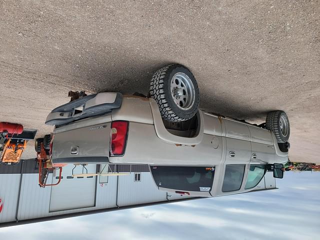 Image of Chevrolet 2500HD equipment image 3