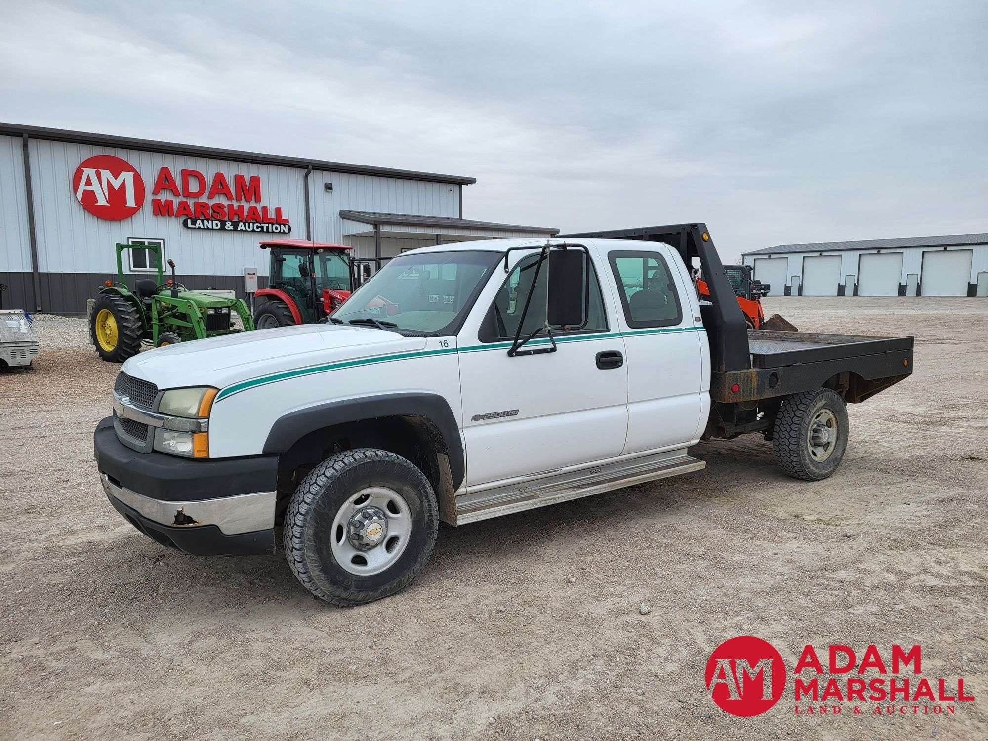 2003 Chevrolet 2500HD Equipment Image0