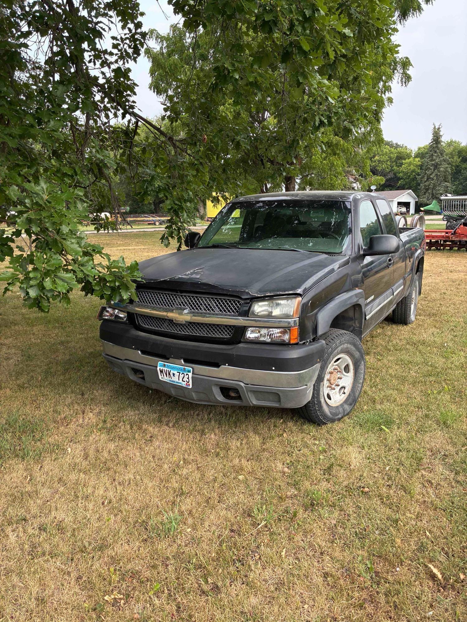 2003 Chevrolet 2500 Equipment Image0