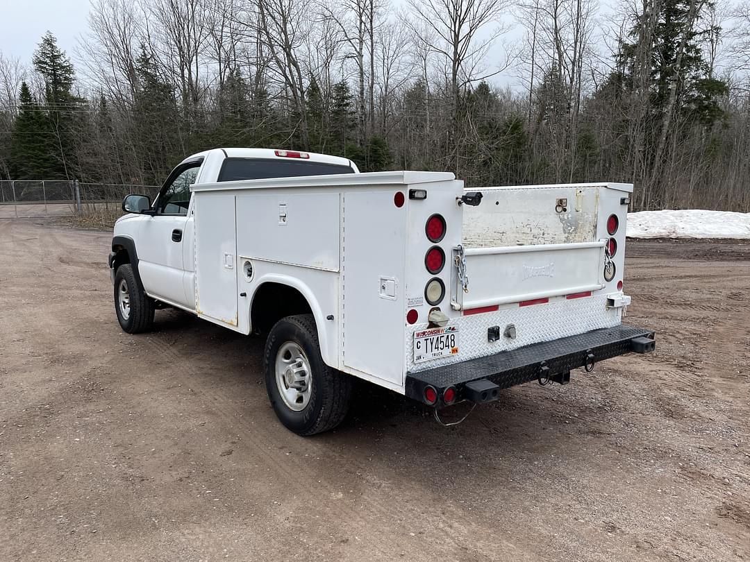Image of Chevrolet 2500 Primary image
