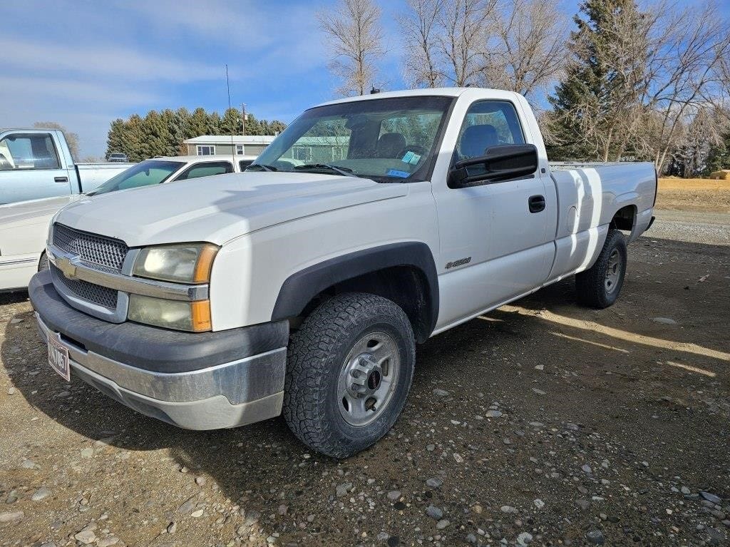 2003 Chevrolet 2500 Equipment Image0