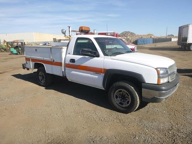 Image of Chevrolet 2500 equipment image 1